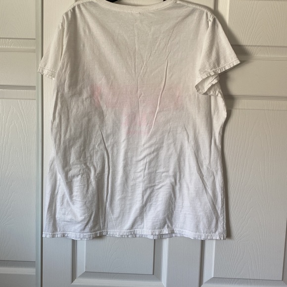 V-neck T-shirt “Cloudy Chic” logo - Picture 2 of 2